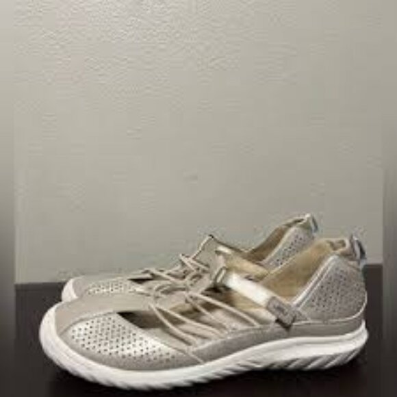 NIB- JBU BY JAMBU FIG CHAMPAGNE VEGAN SHOES - Picture 2 of 3